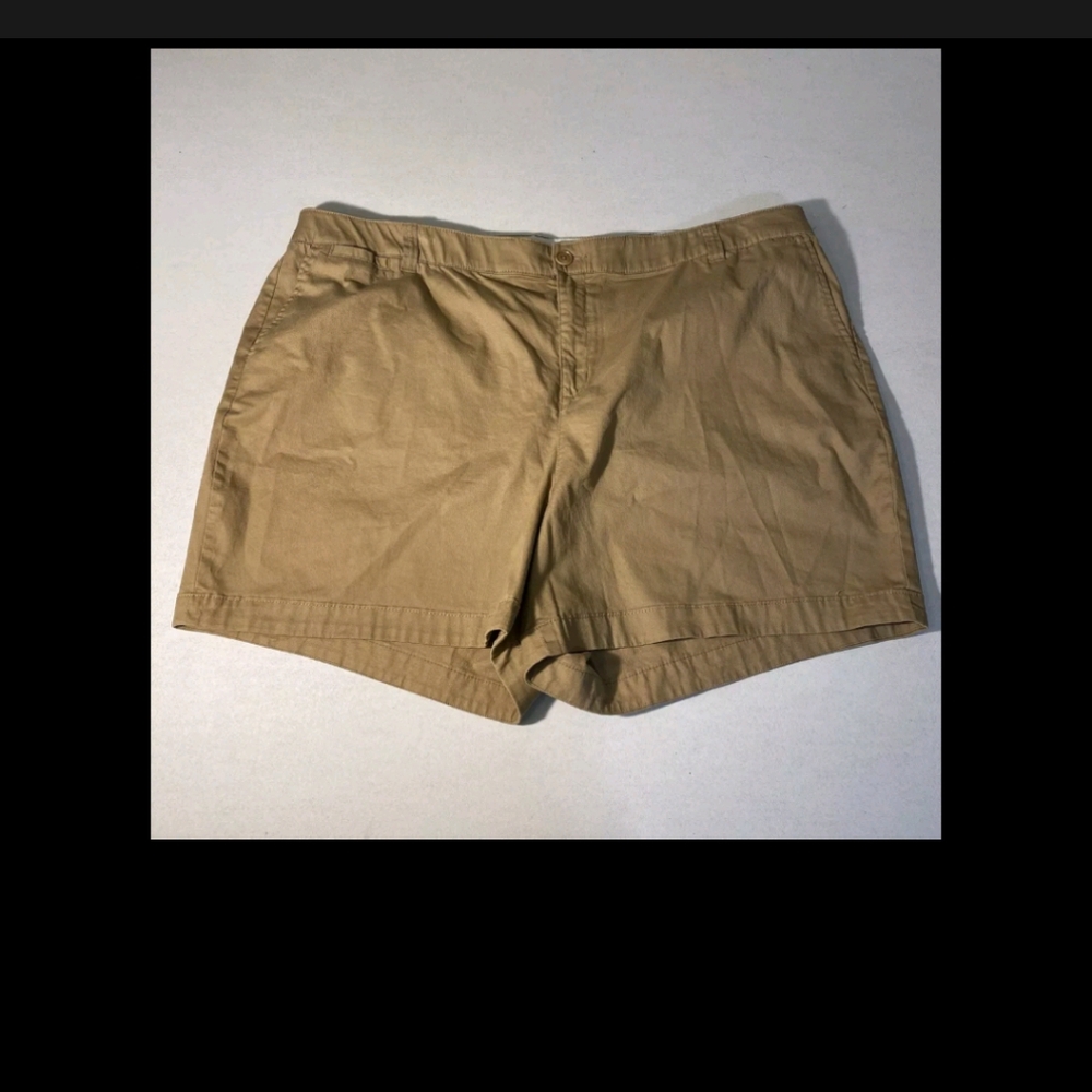Signature Fit Chino Midi Short